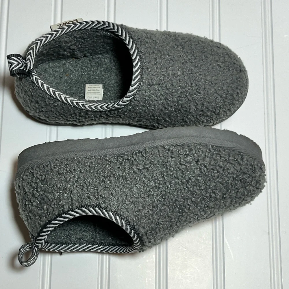 Pawz Cozy Gray Slipper Shoes kids 11/12 NWOT